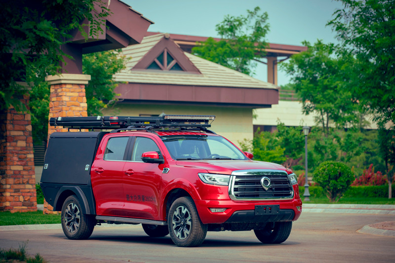 開著二炮去宿營什么感受？