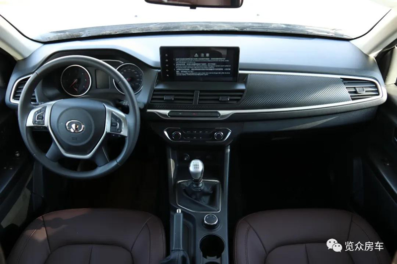 這款房車(chē)動(dòng)力不錯(cuò)，可以選擇