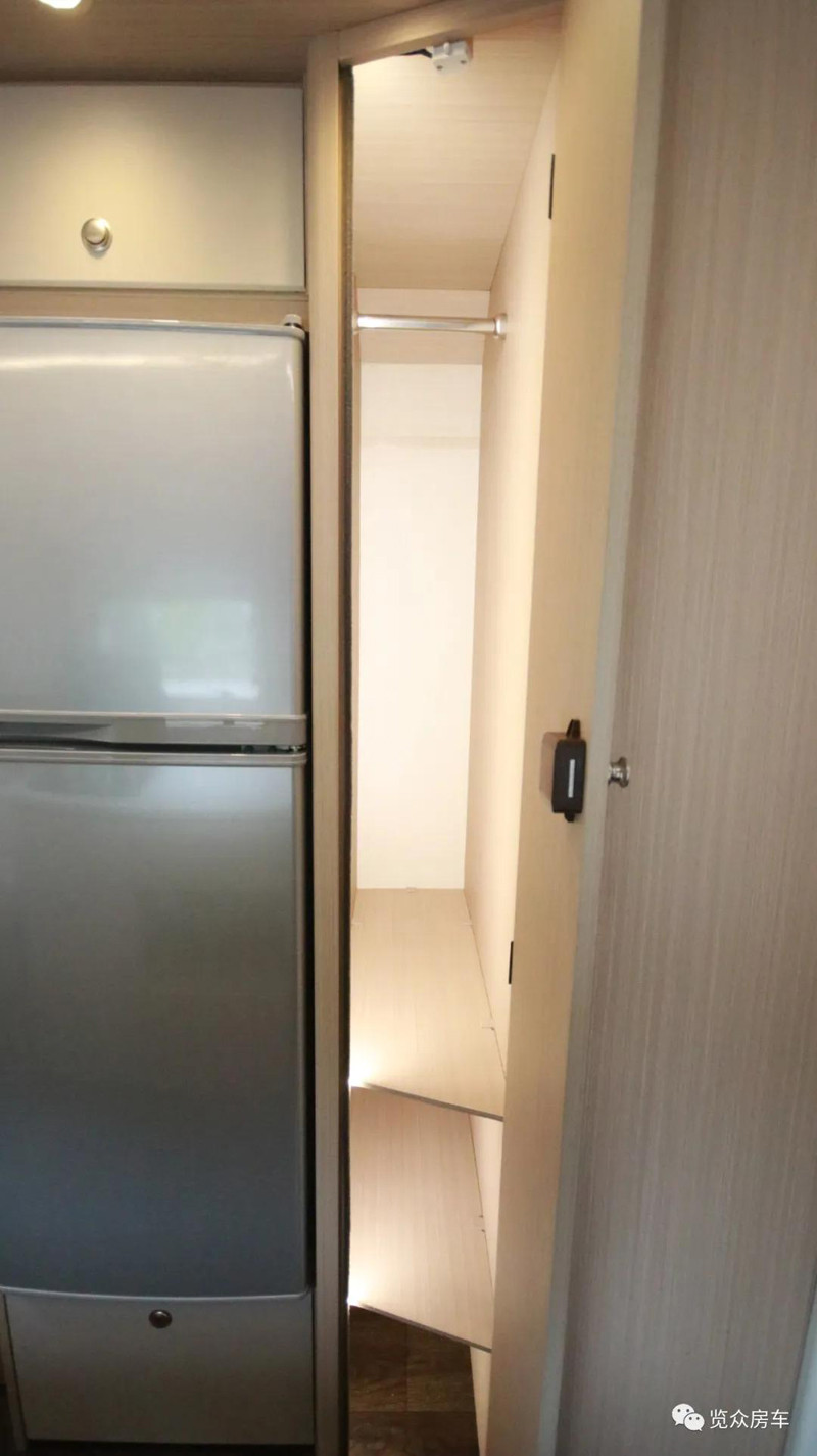 帶老人孩子出行，適合選這款房車