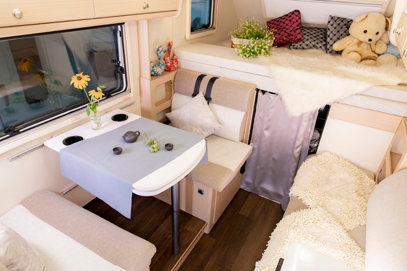 大床、大客廳得房車，四驅、動力好