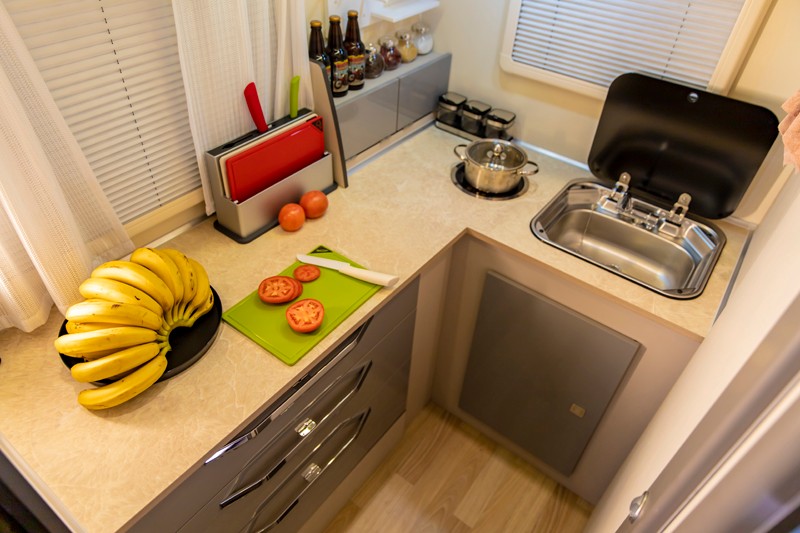 自動檔、四驅(qū)房車，可落京牌，這款點(diǎn)贊