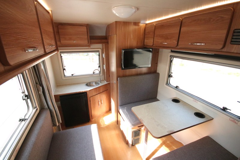 四驅房車選哪款合適？