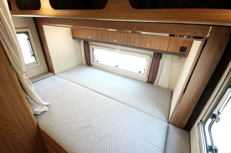 塞拉維房車，夠大，夠舒適