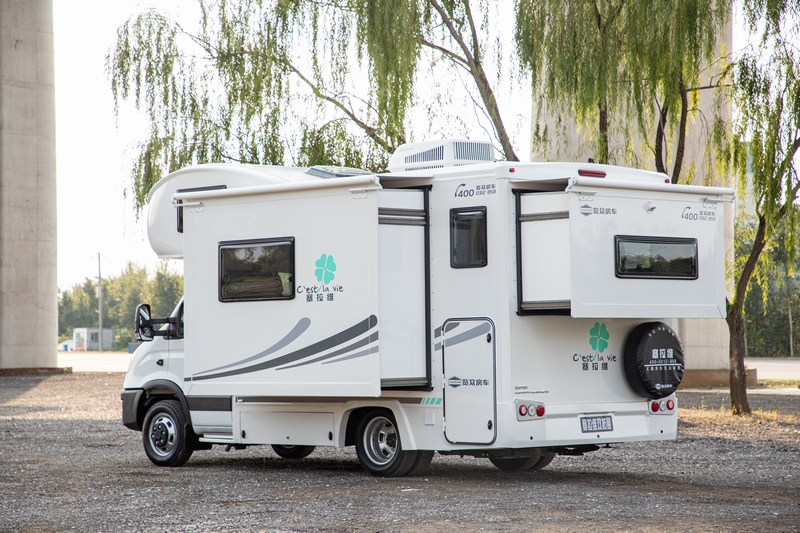 塞拉維雙拓展房車，你想象不到的空間舒適性