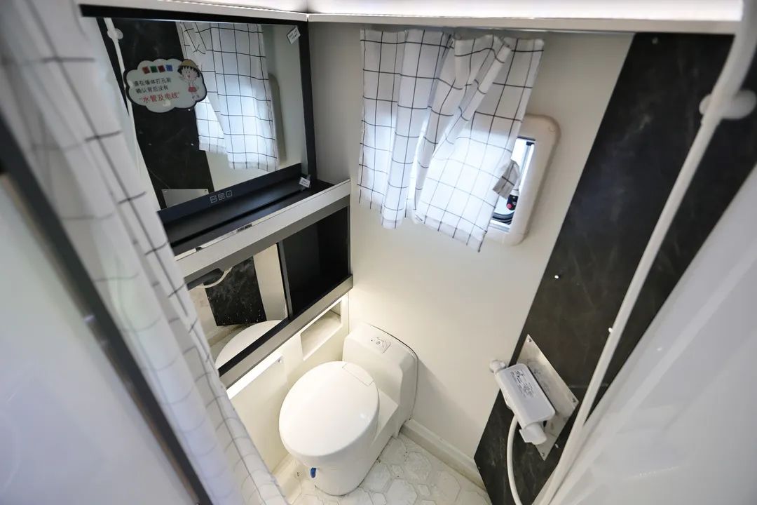 想買輛房車環(huán)游中國(guó),該選B型還是C型? 想買輛房車環(huán)游中國(guó),該選B型還是C型?